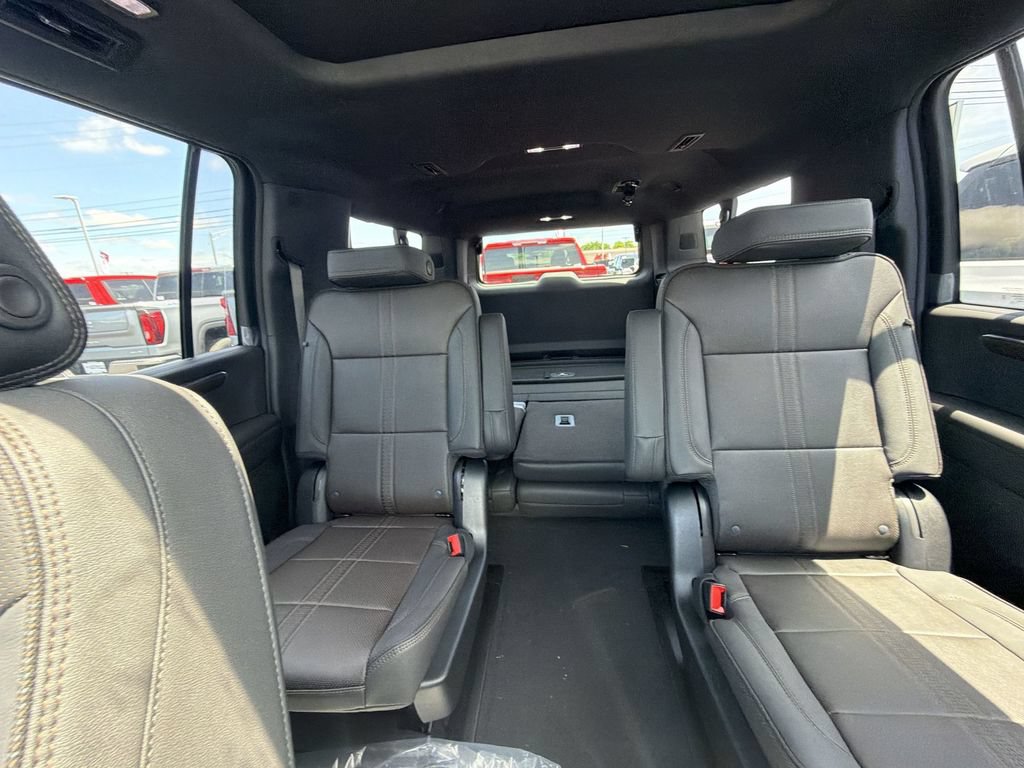 New 2026 Chevrolet Suburban High Country AWD/4WD image 29