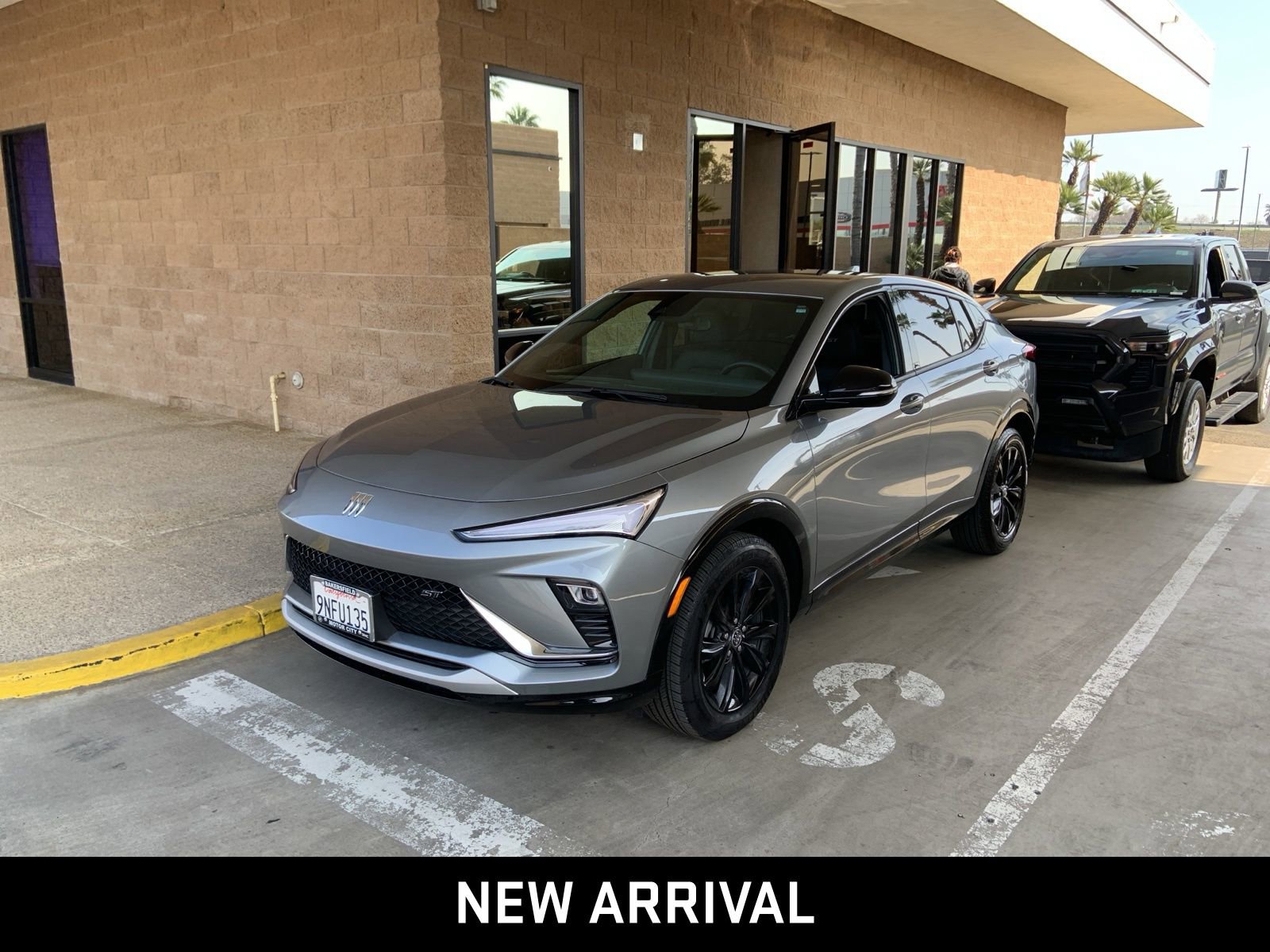 Certified 2024 Buick Envista Sport Touring w/ Convenience I Package image 1