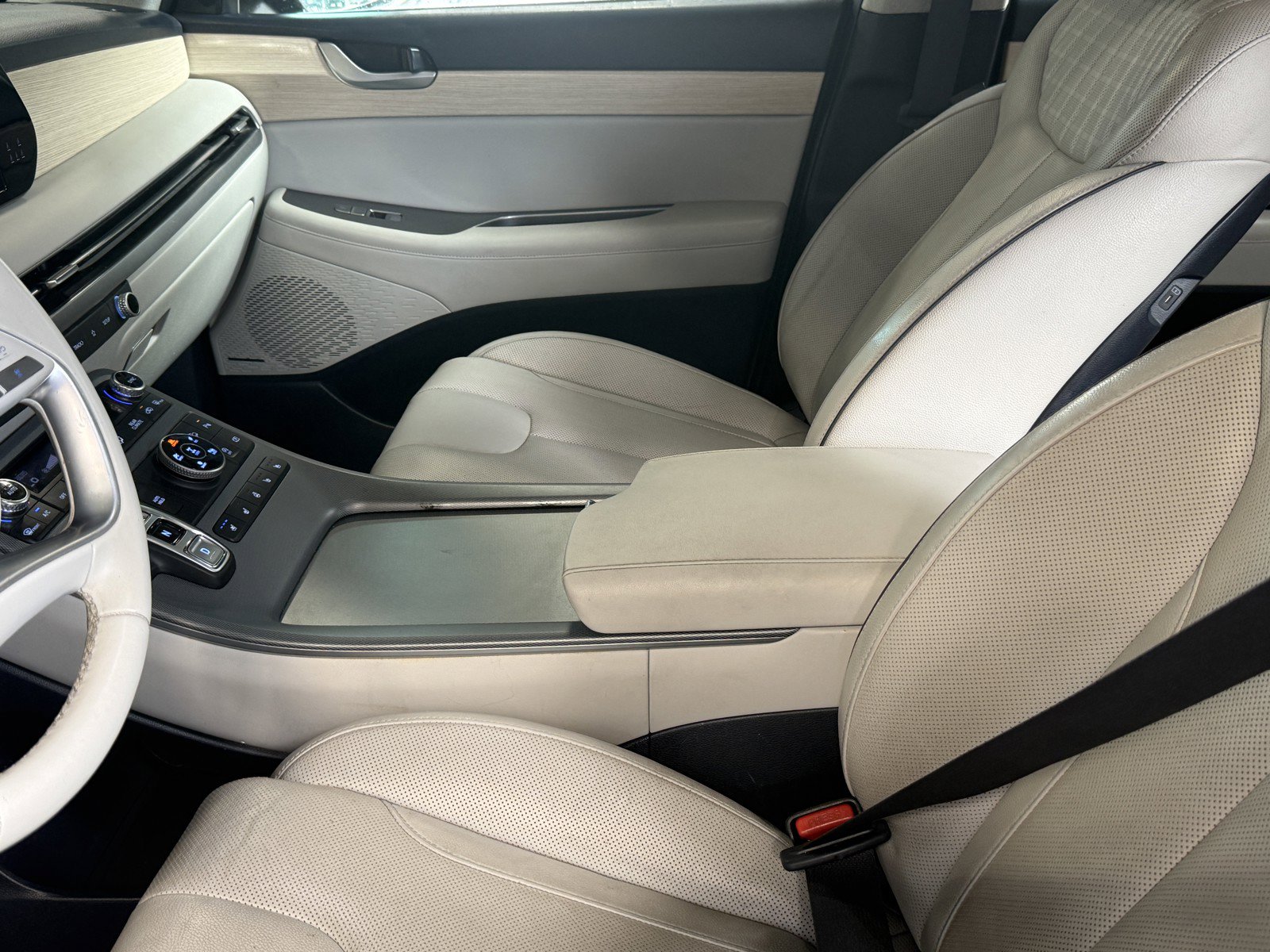 Used 2023 Hyundai Palisade Limited AWD/4WD image 25