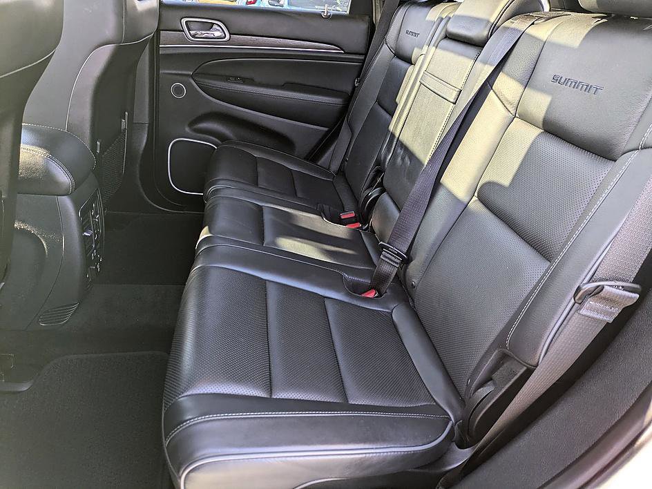 Used 2019 Jeep Grand Cherokee Summit w/ Platinum Series Group image 31