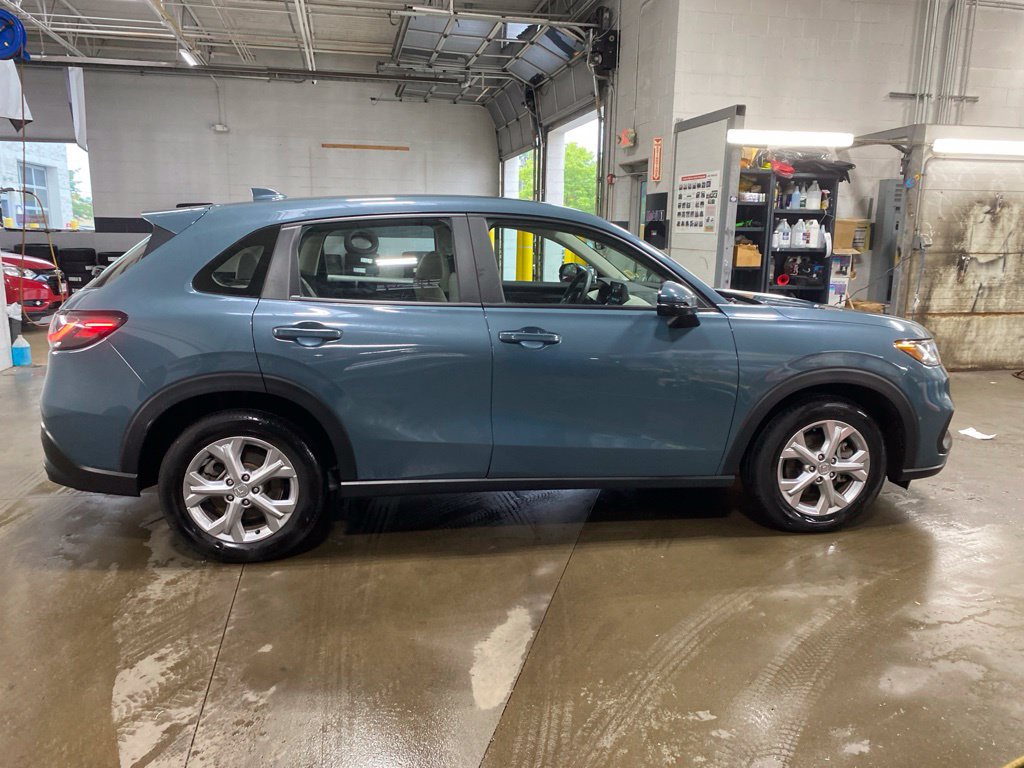 Certified 2024 Honda HR-V LX image 10