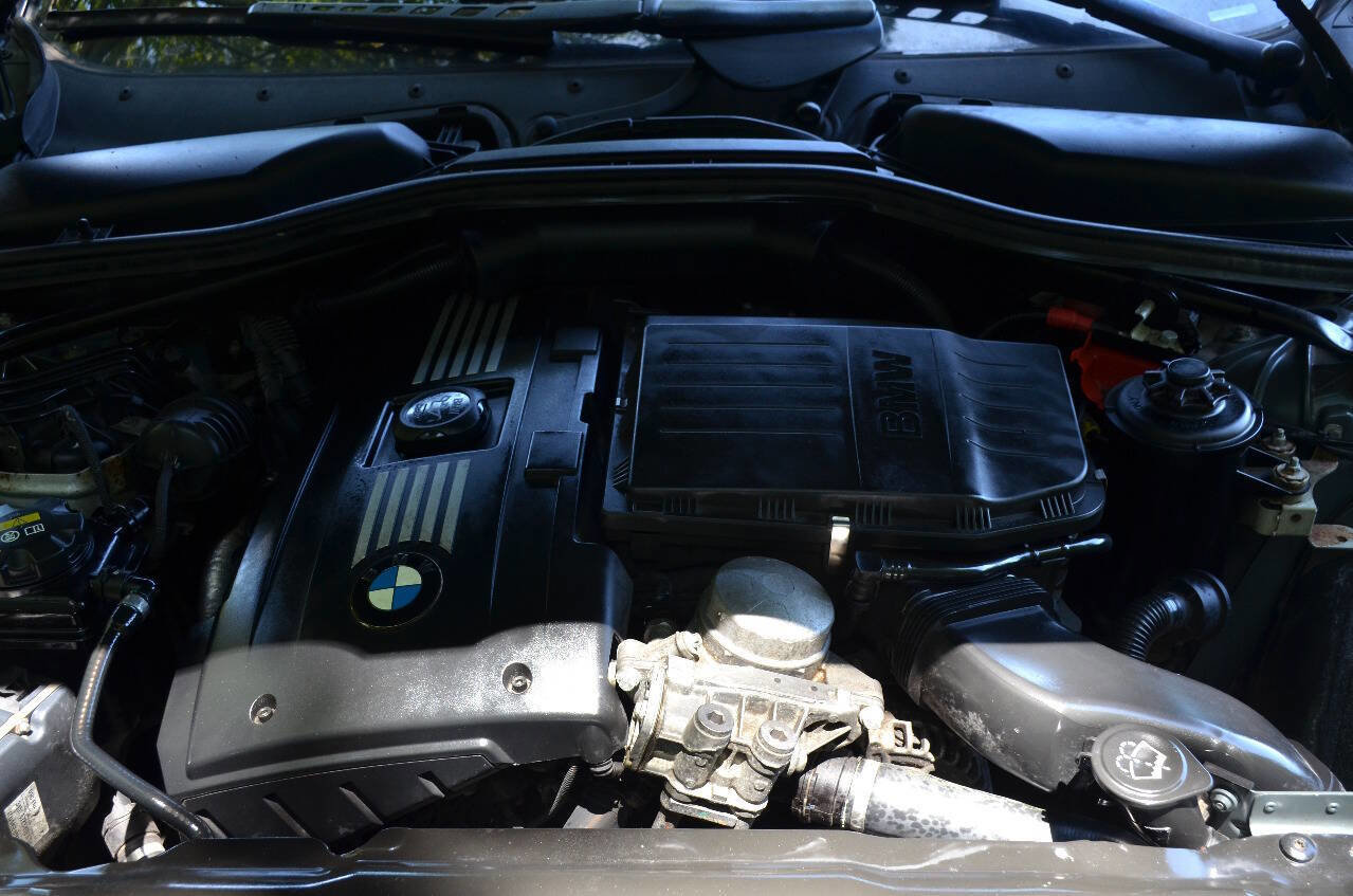 Used 2009 BMW 535i 535i 4dr Sedan image 19