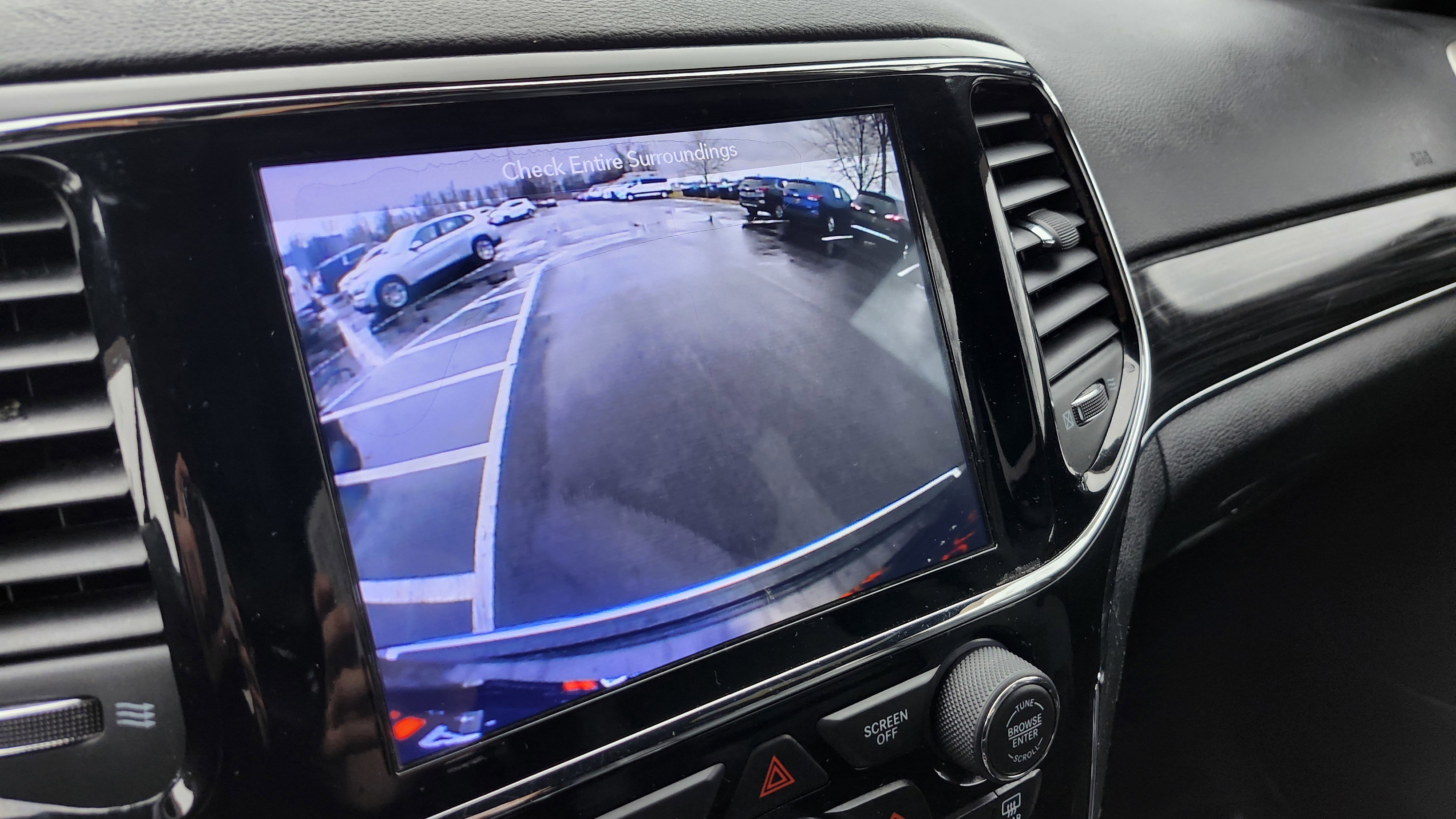 Used 2019 Jeep Grand Cherokee Limited image 2