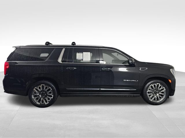 Used 2023 GMC Yukon XL Denali Ultimate image 5