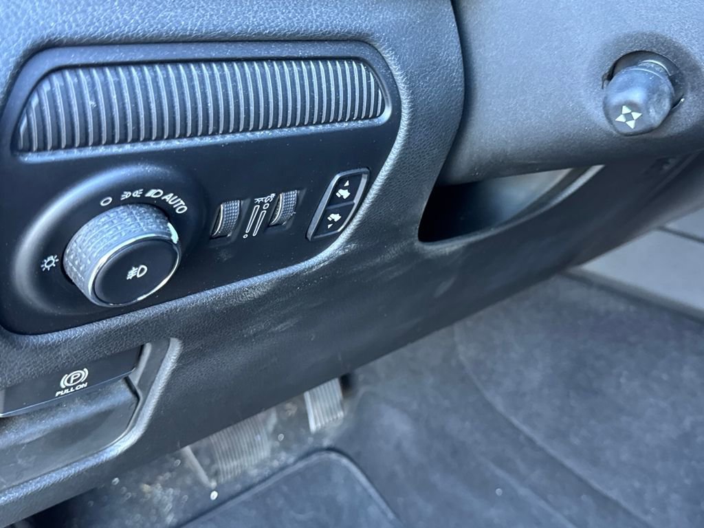 Used 2022 Jeep Wagoneer Series III w/ Convenience Group I image 13