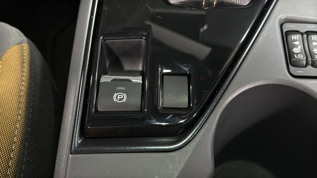 Certified 2025 Subaru Crosstrek 2.5i Sport w/ Crosstrek Mirror Package image 32