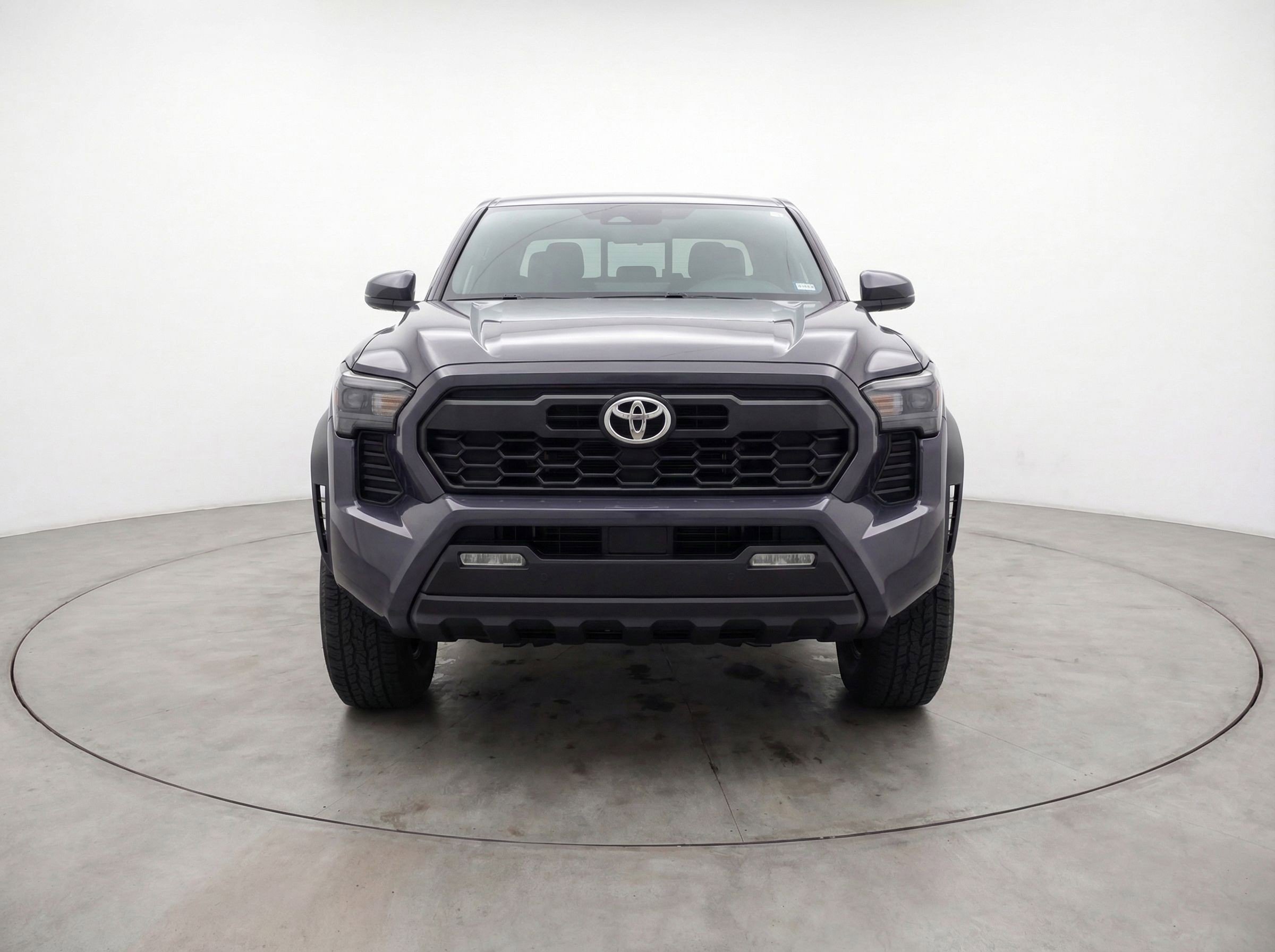 Used 2025 Toyota Tacoma TRD Off-Road image 2