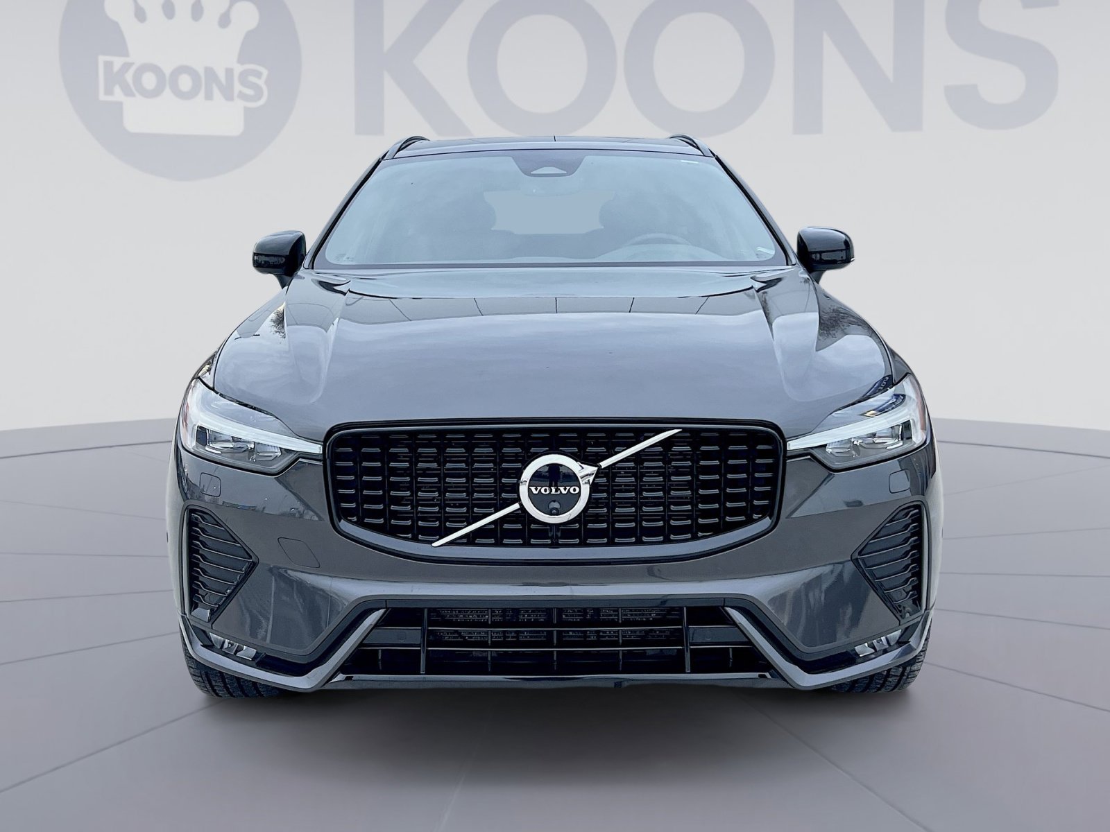 Used 2023 Volvo XC60 B5 Plus w/ Climate Package image 11