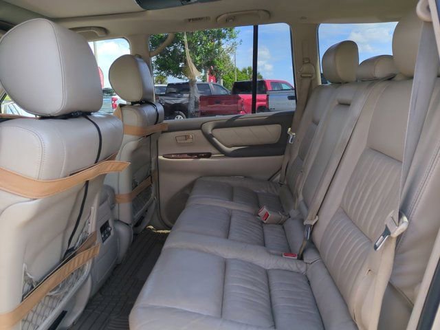 Used 2004 Toyota Land Cruiser AWD/4WD image 15
