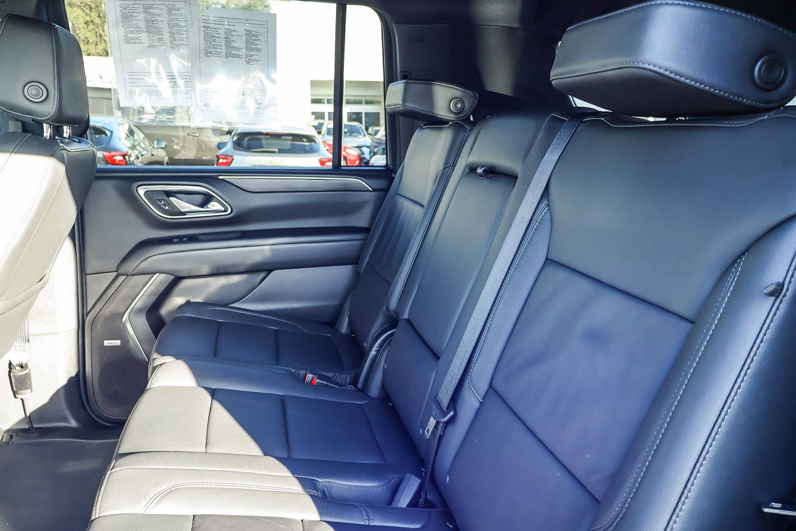 Used 2024 Chevrolet Suburban LT image 15