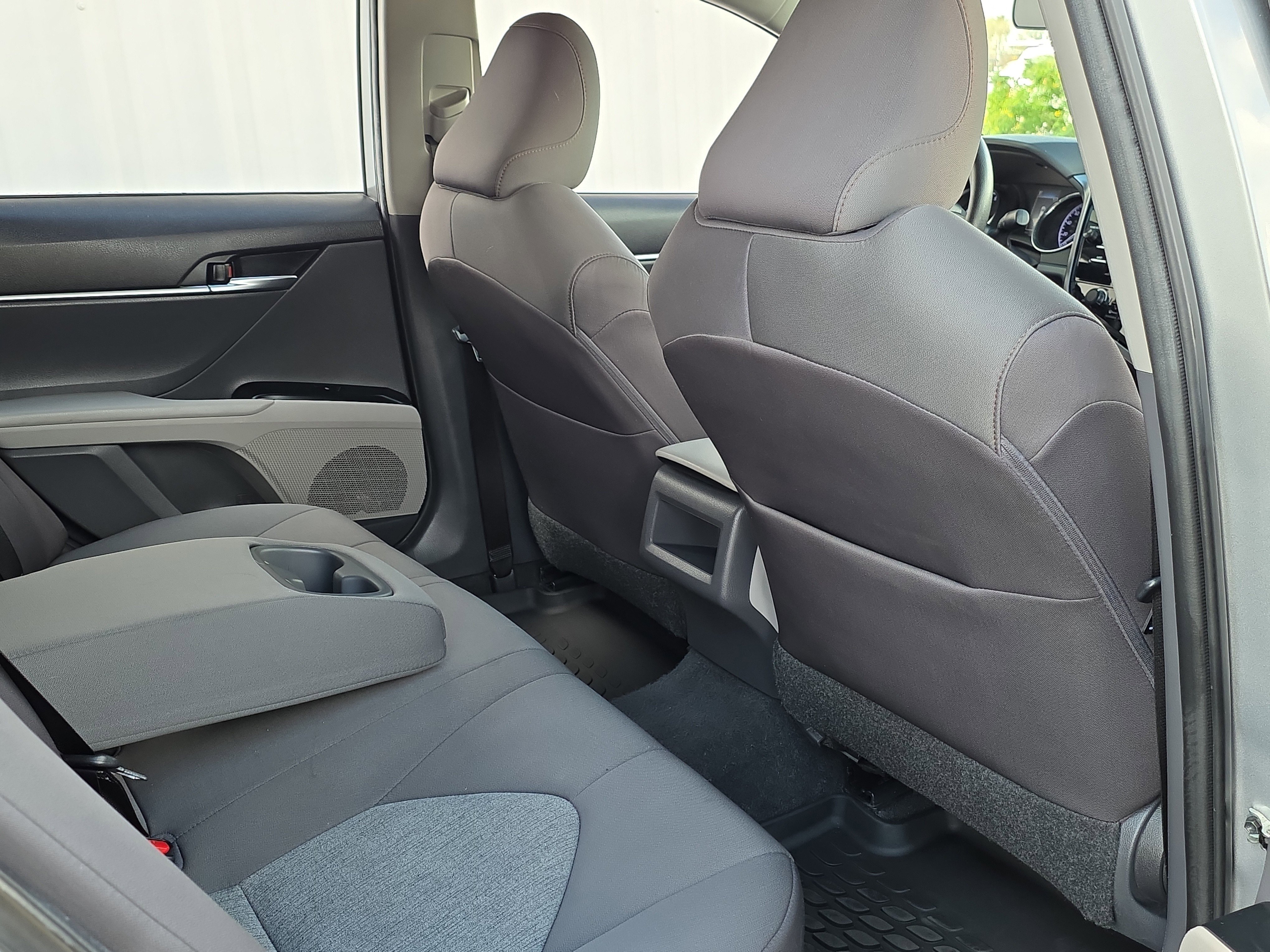 Used 2019 Toyota Camry LE image 25