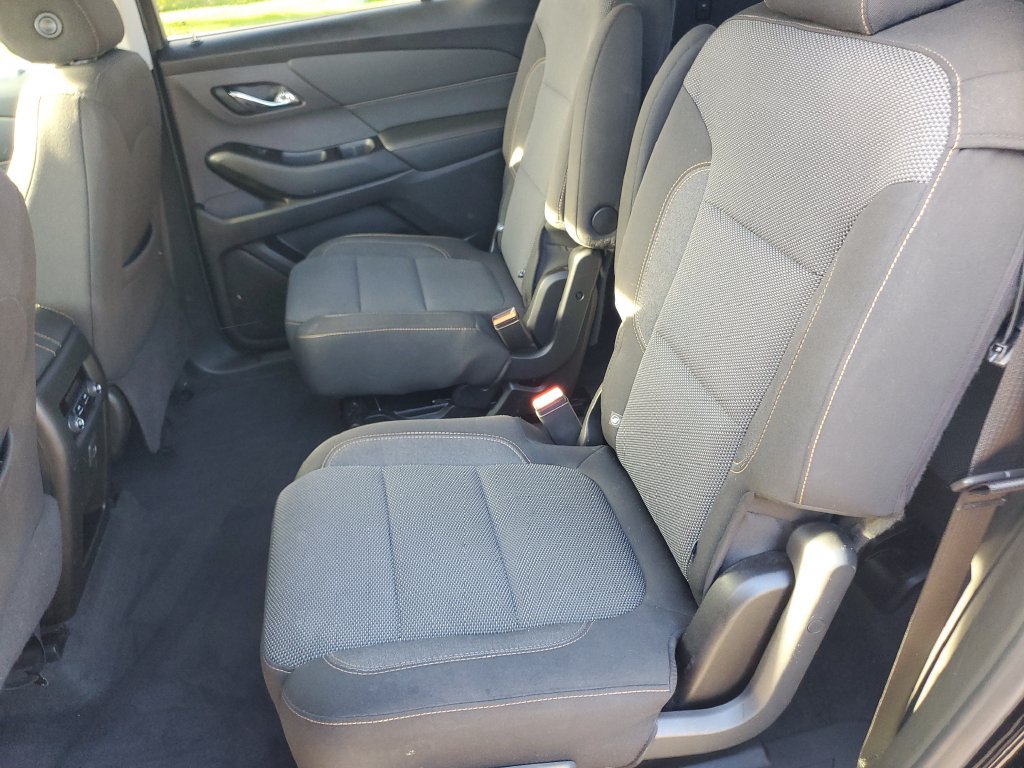 Used 2019 Chevrolet Traverse LT FWD image 32
