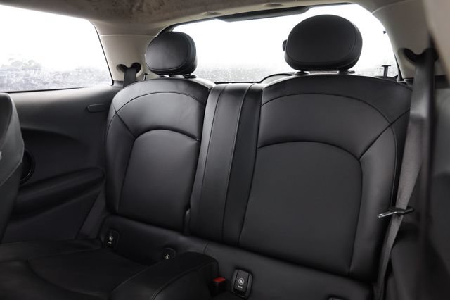 Used 2015 MINI Cooper 2-Door Hardtop FWD image 11
