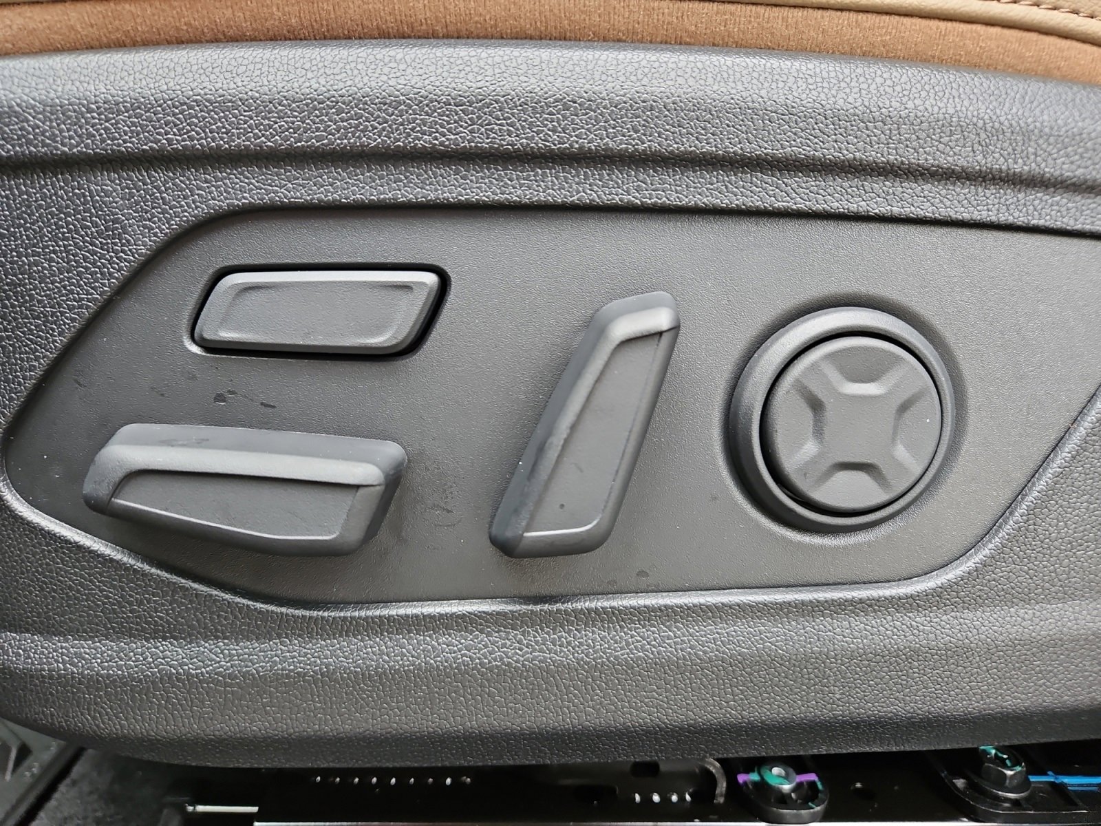 New 2026 Kia Sorento SX Prestige w/ Olive Brown Leather Package image 21