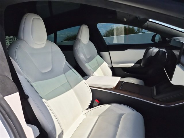 Used 2022 Tesla Model S Plaid image 22