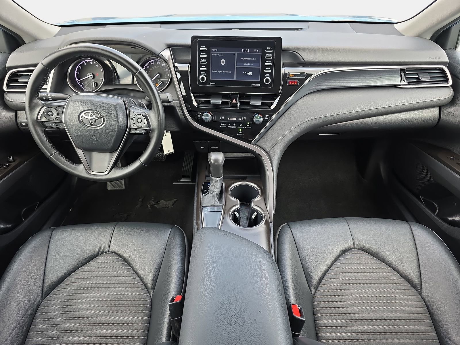 Used 2024 Toyota Camry SE image 9