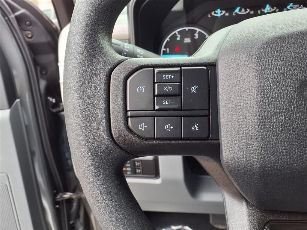 New 2026 Ford F250 XLT w/ FX4 Off-Road Package AWD/4WD image 15