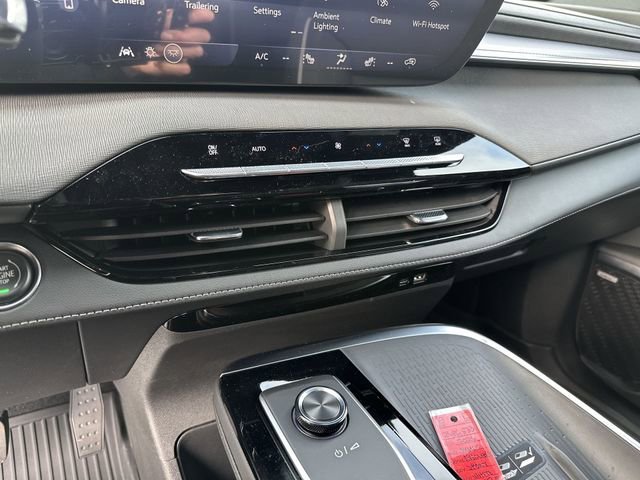 New 2026 Buick Enclave Sport Touring w/ Power Package FWD image 19