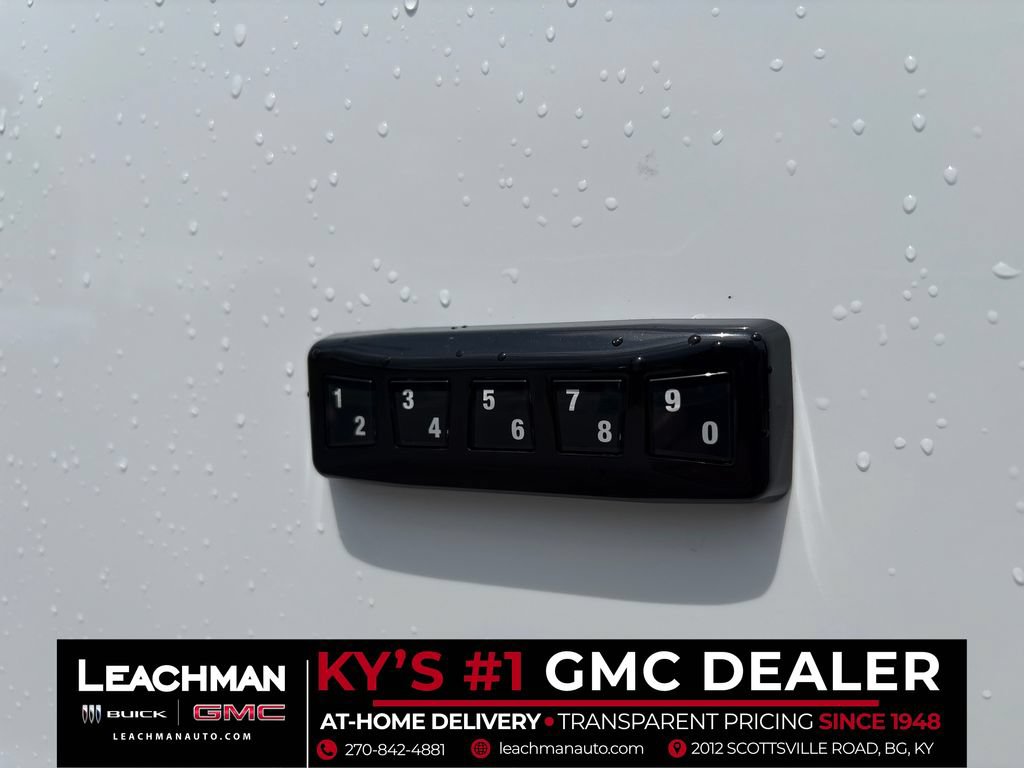 New 2026 GMC Savana 3500 LT w/ LT Preferred Equipment Group RWD image 9