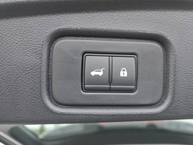 New 2025 Nissan Pathfinder Platinum w/ Cargo Package image 17