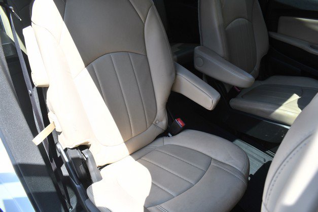 Used 2012 Chevrolet Traverse LTZ AWD/4WD image 30