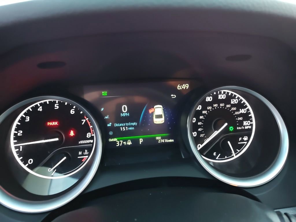 Used 2022 Toyota Camry LE image 8