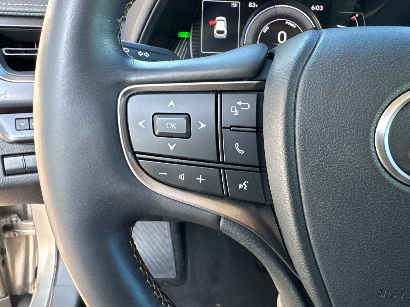 Used 2021 Lexus UX 250h w/ Premium Package image 32