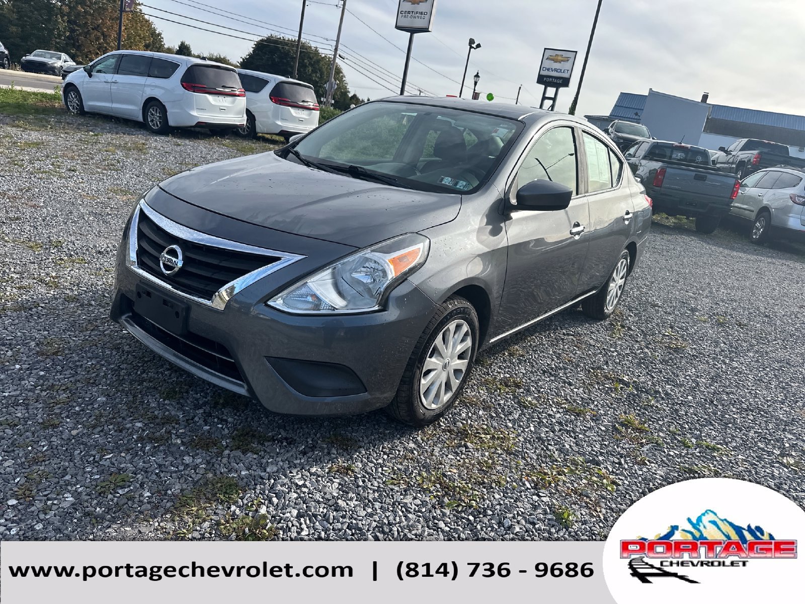 Used 2019 Nissan Versa SV FWD image 1