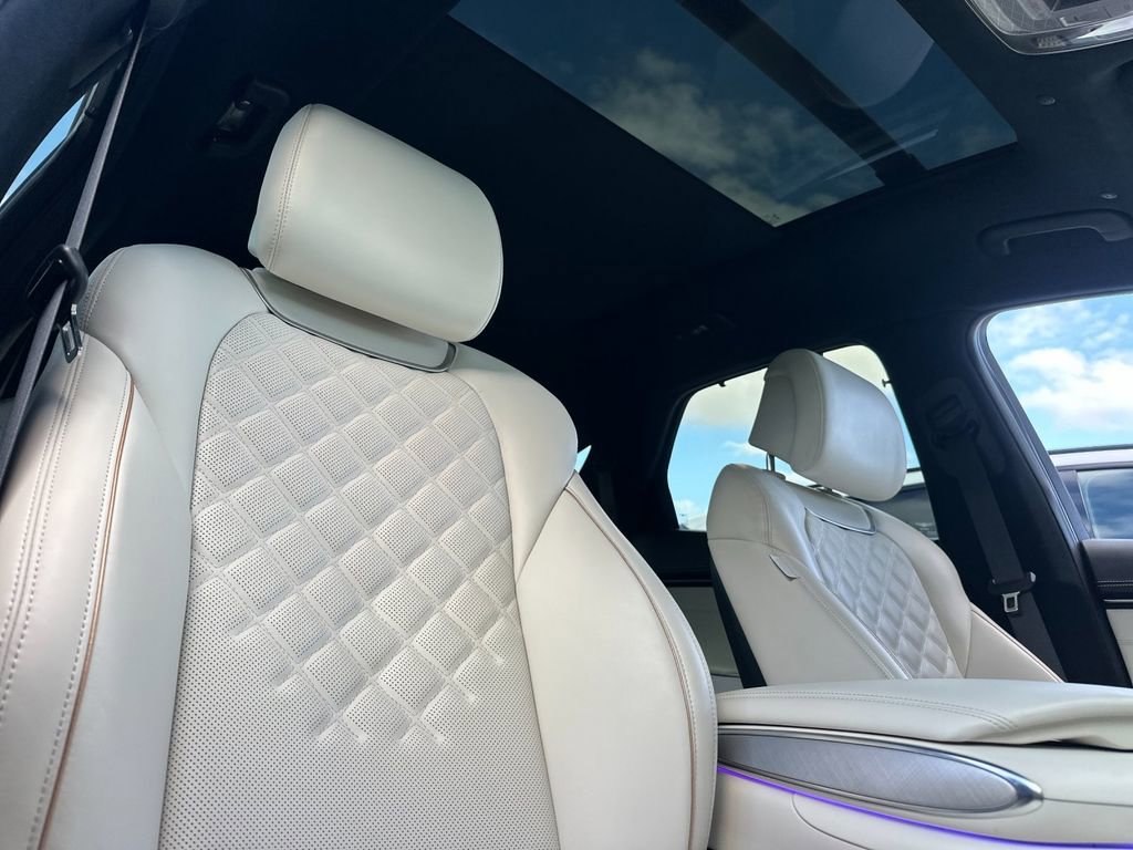 Used 2025 Genesis Electrified GV70 Prestige w/ Prestige Package image 18