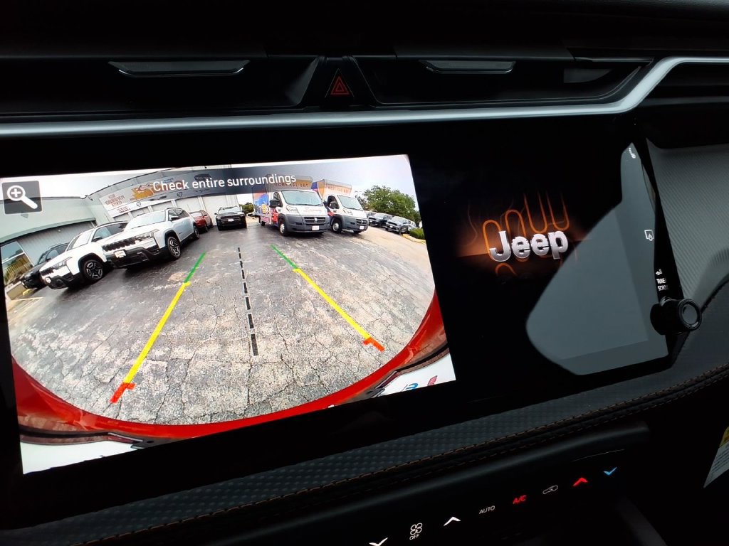 New 2026 Jeep Cherokee Limited AWD/4WD image 17
