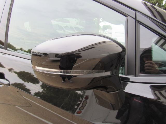 Used 2026 Chrysler Pacifica Limited w/ S Appearance Package image 24