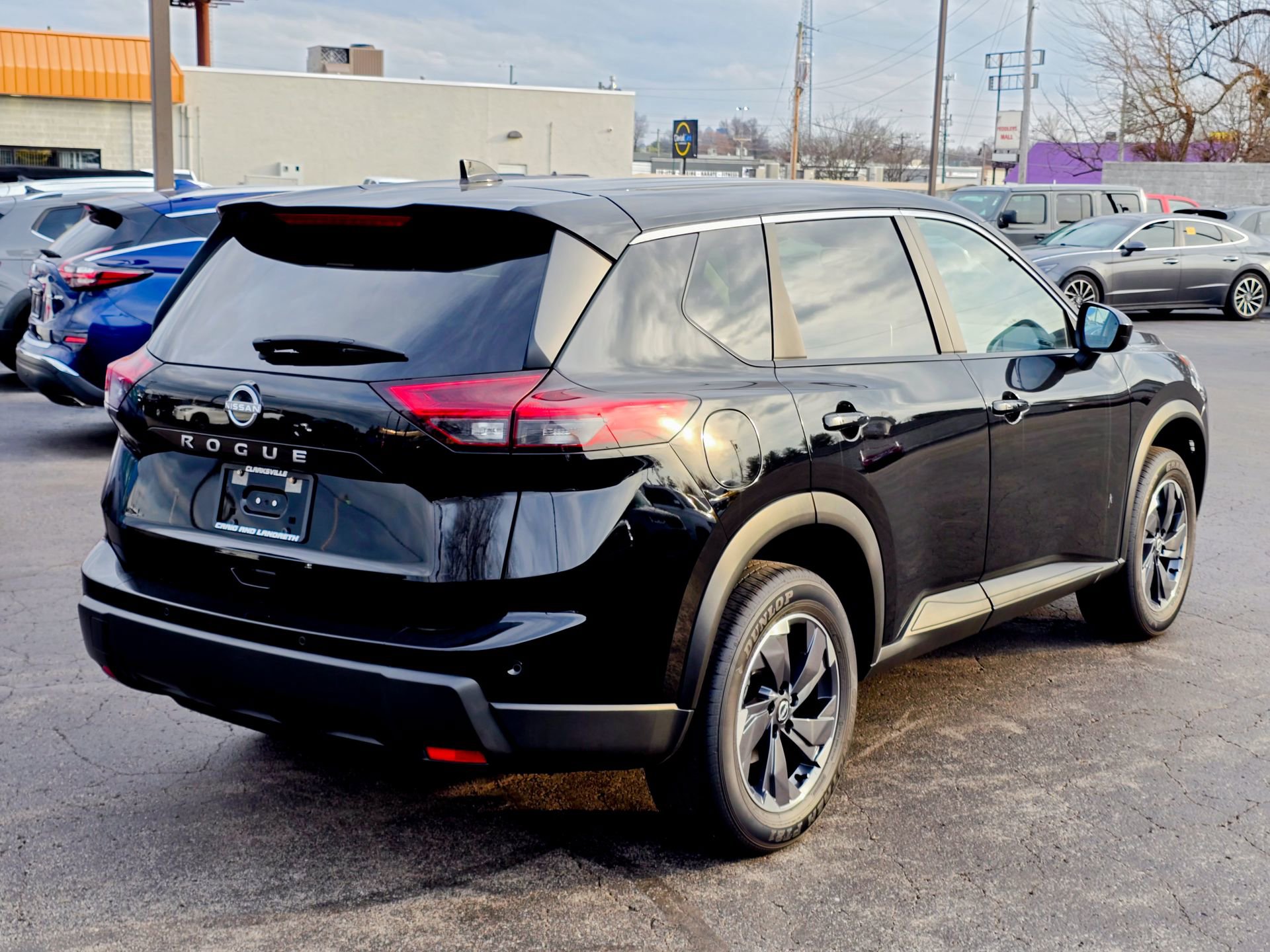 Used 2025 Nissan Rogue SV image 20