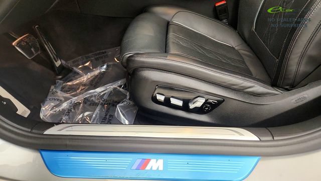 Used 2022 BMW 750i xDrive w/ M Sport Package AWD/4WD image 45