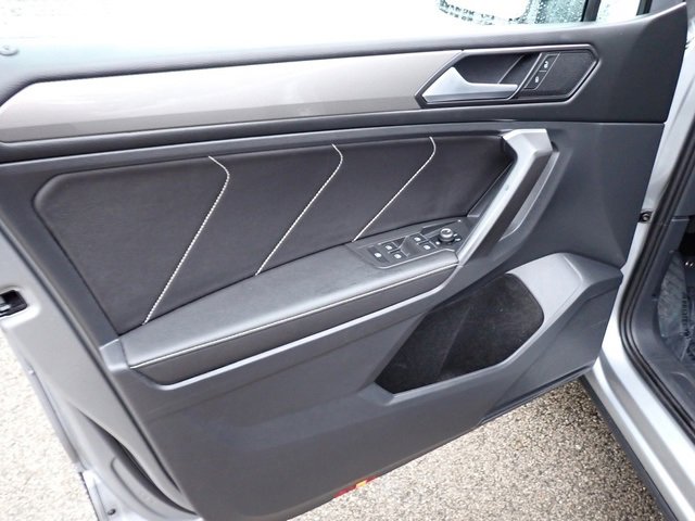 Used 2022 Volkswagen Tiguan SE image 20