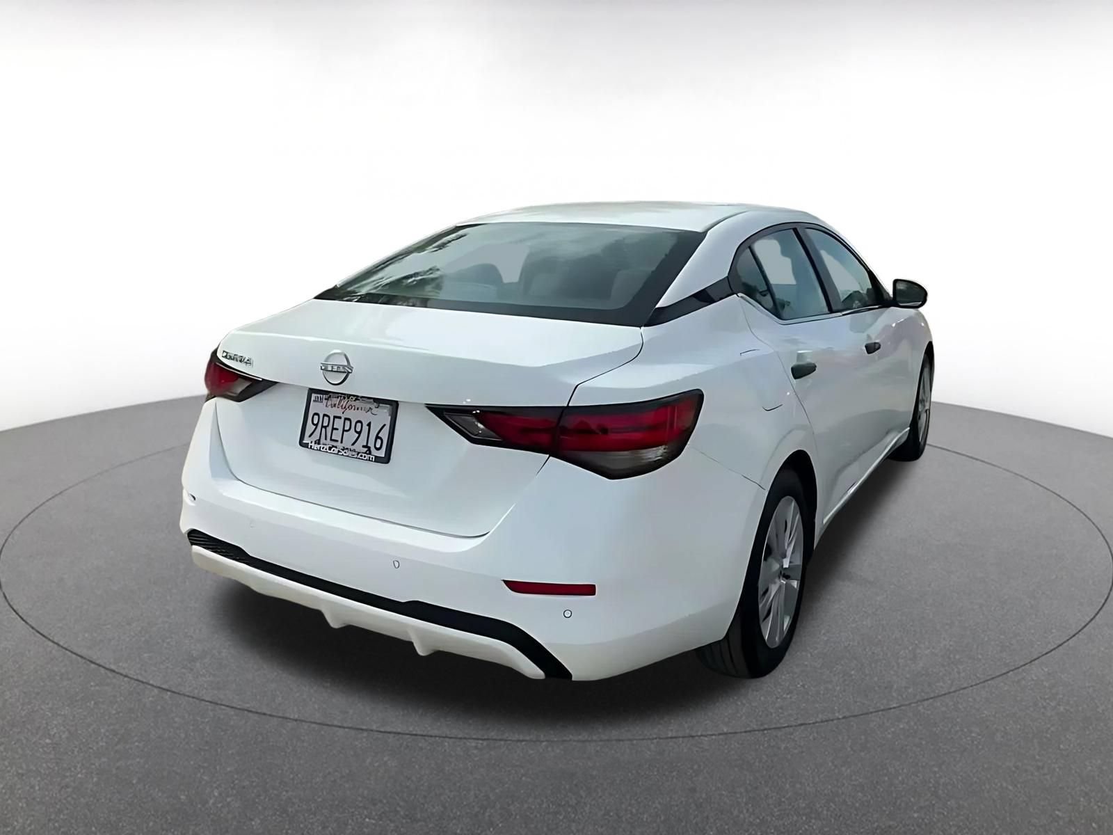 Used 2025 Nissan Sentra S FWD image 13