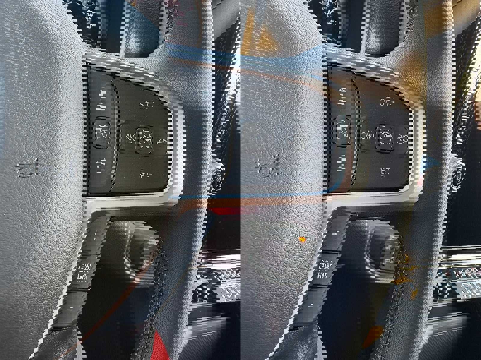 New 2025 RAM 3500 Big Horn image 31