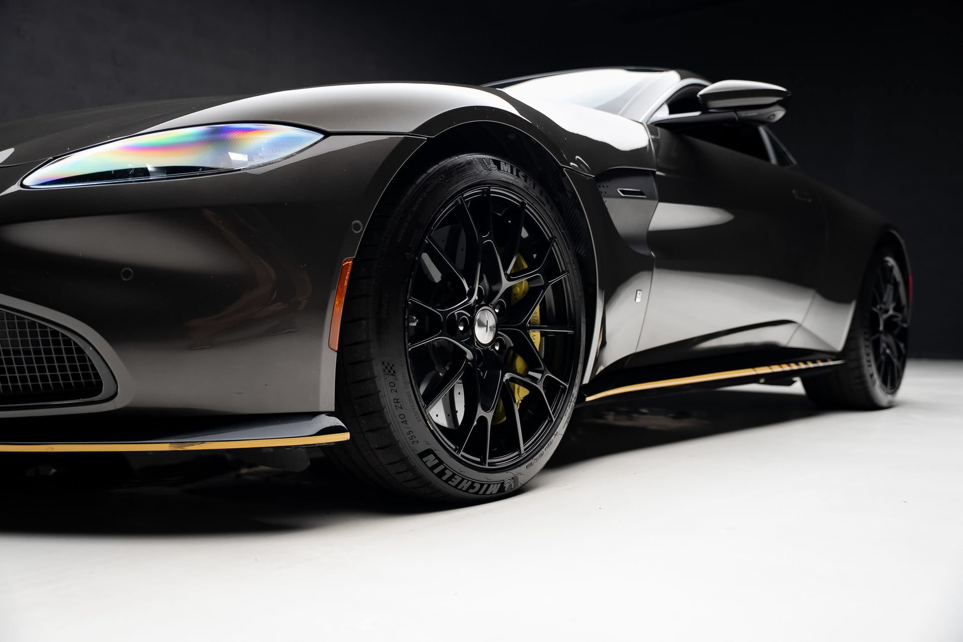Used 2022 Aston Martin V8 Vantage Coupe RWD image 83