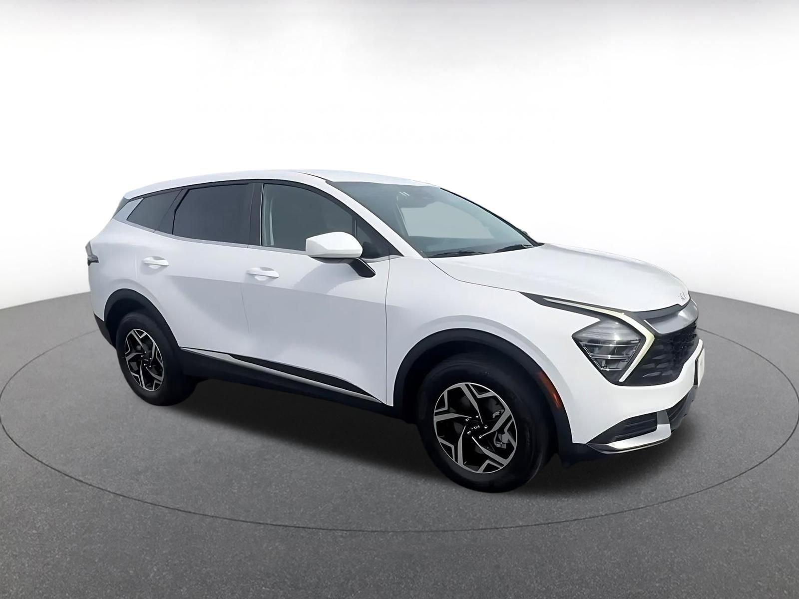 Used 2025 Kia Sportage LX video 2