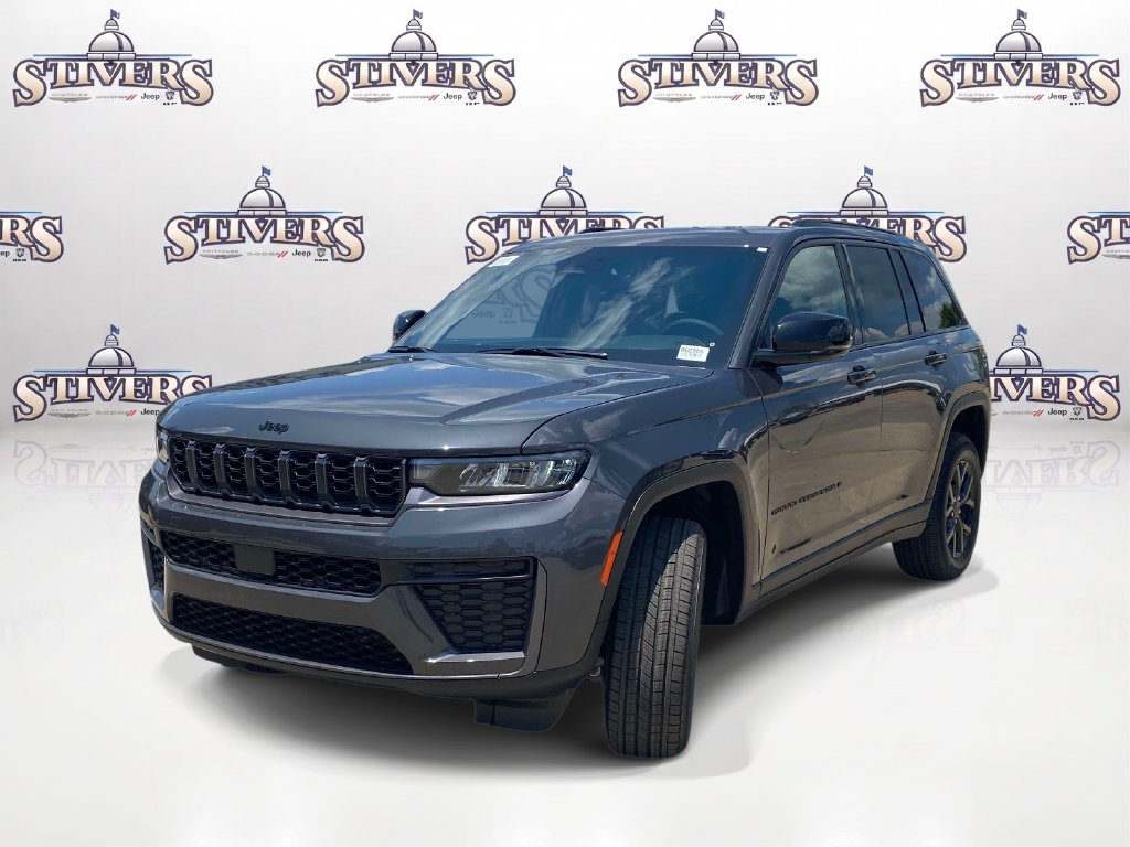 New 2026 Jeep Grand Cherokee Altitude RWD image 3
