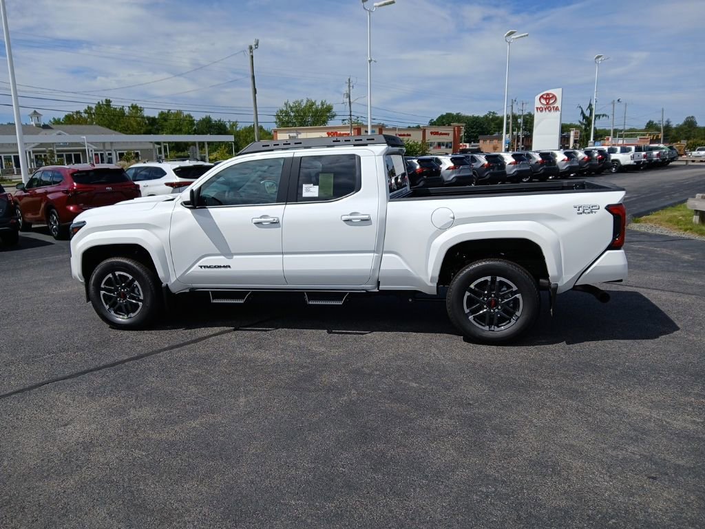New 2025 Toyota Tacoma TRD Sport image 4