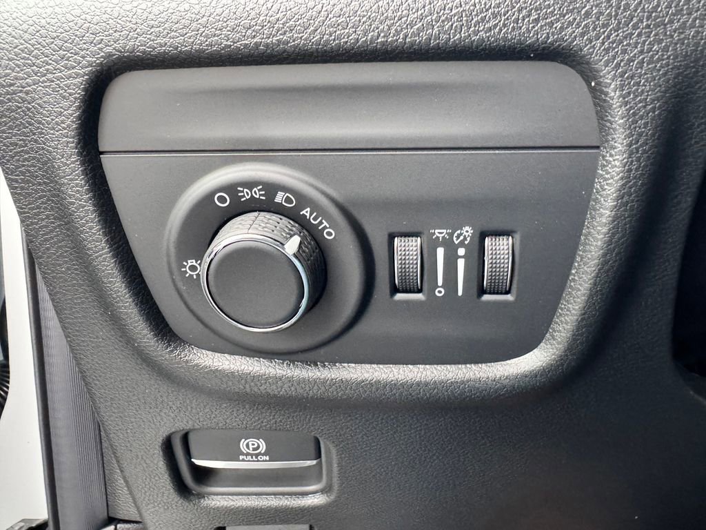 New 2026 Jeep Grand Cherokee L 4WD image 27