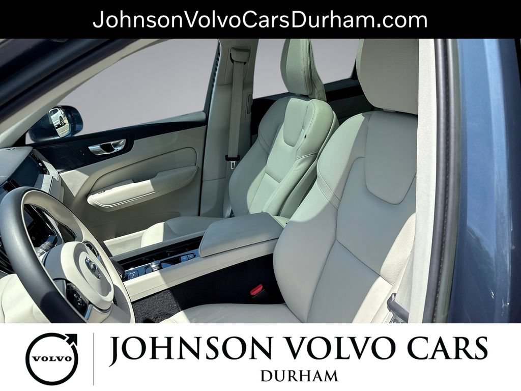 Used 2023 Volvo XC60 B5 Plus w/ Climate Package AWD/4WD image 13