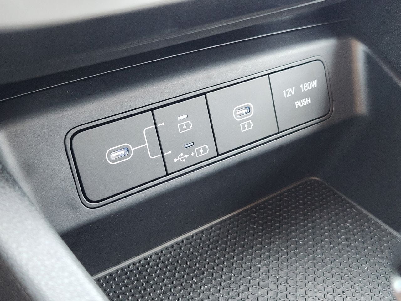 Certified 2026 Hyundai Tucson SE FWD image 18