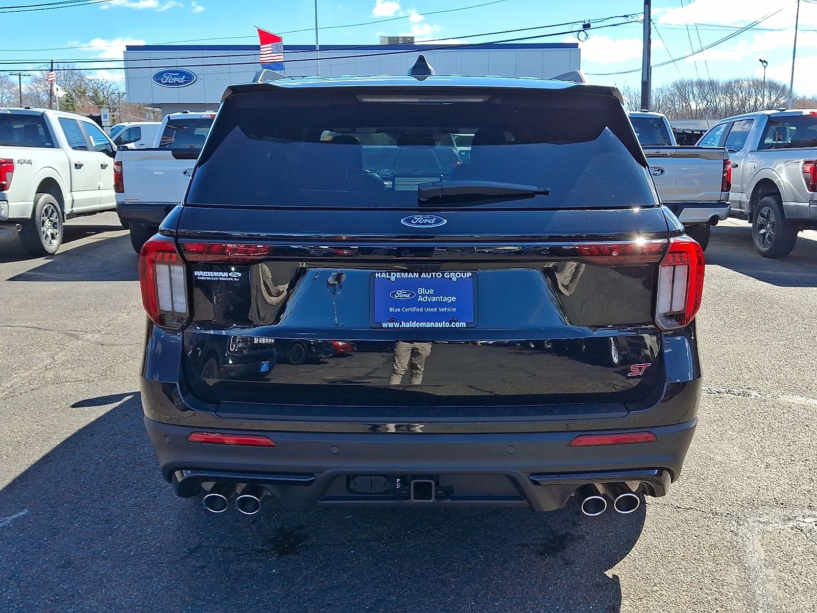 Used 2025 Ford Explorer ST w/ Sun And Sound Package image 6