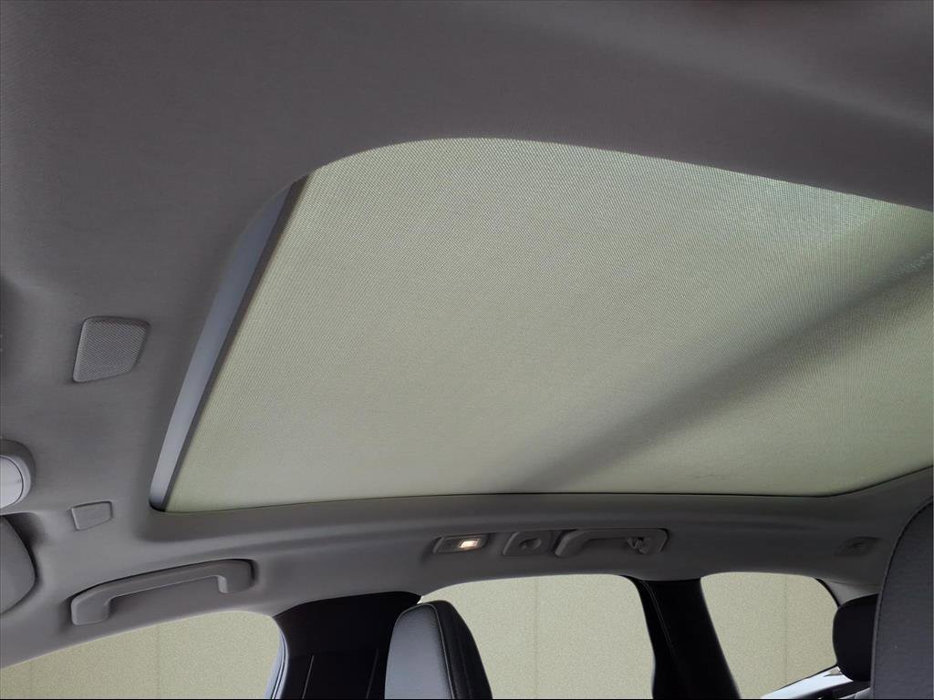 Used 2024 Volvo XC60 B5 Plus image 13