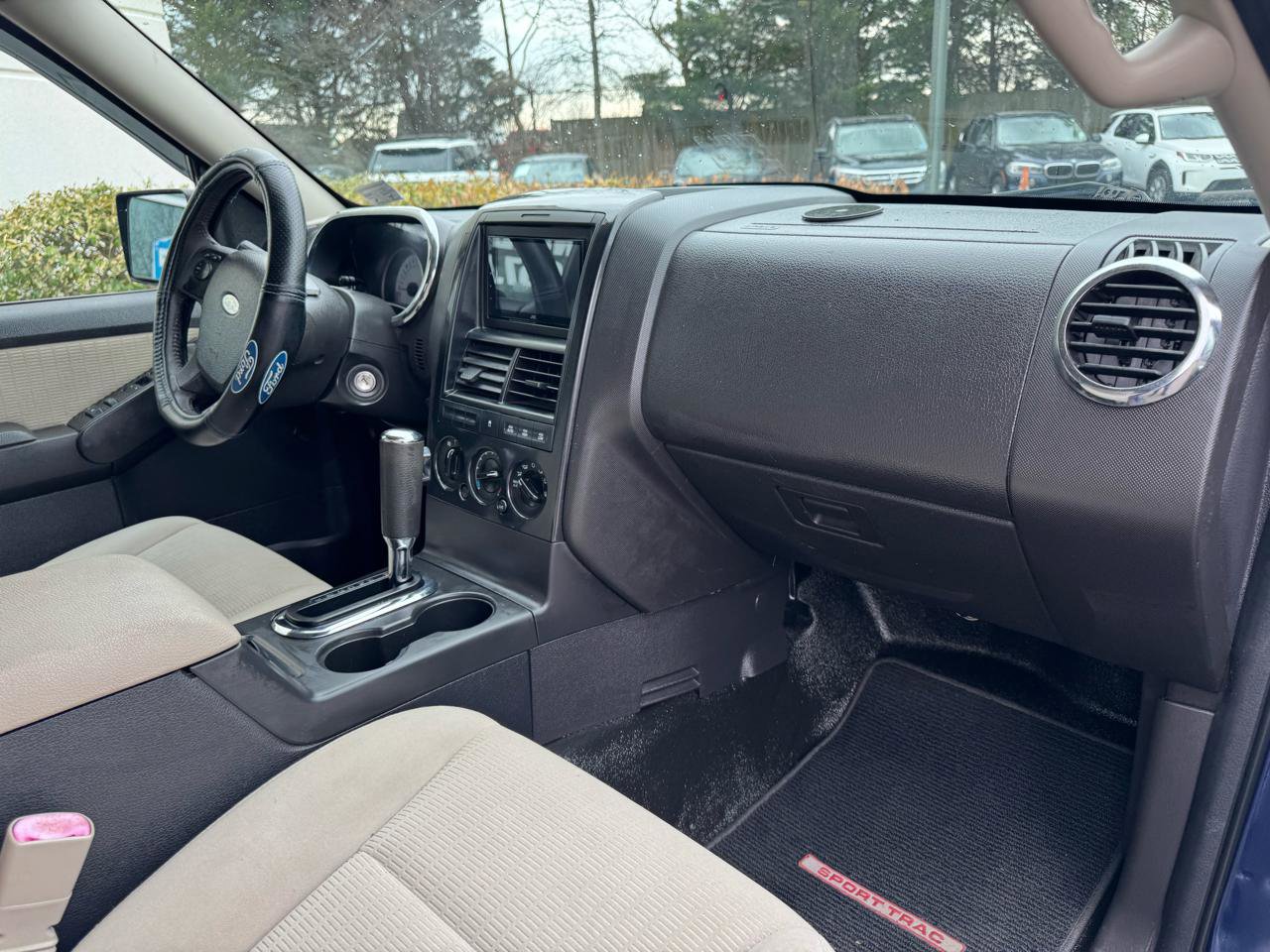 Used 2008 Ford Explorer Sport Trac XLT image 38