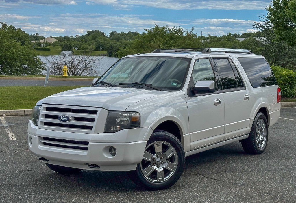 Used 2010 Ford Expedition EL Limited AWD/4WD image 4