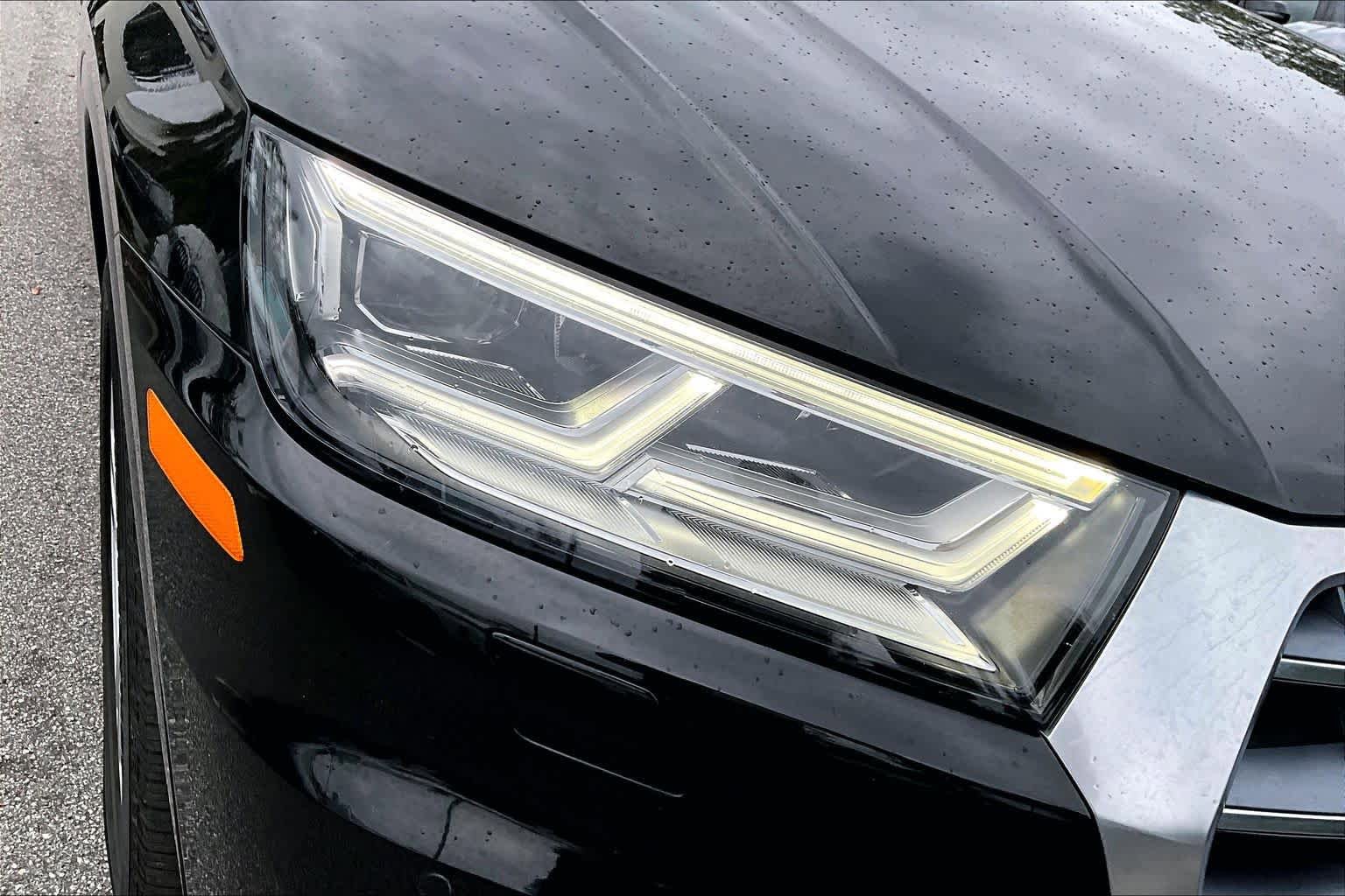 Used 2019 Audi Q5 2.0T Premium Plus w/ Premium Plus Package AWD/4WD image 28