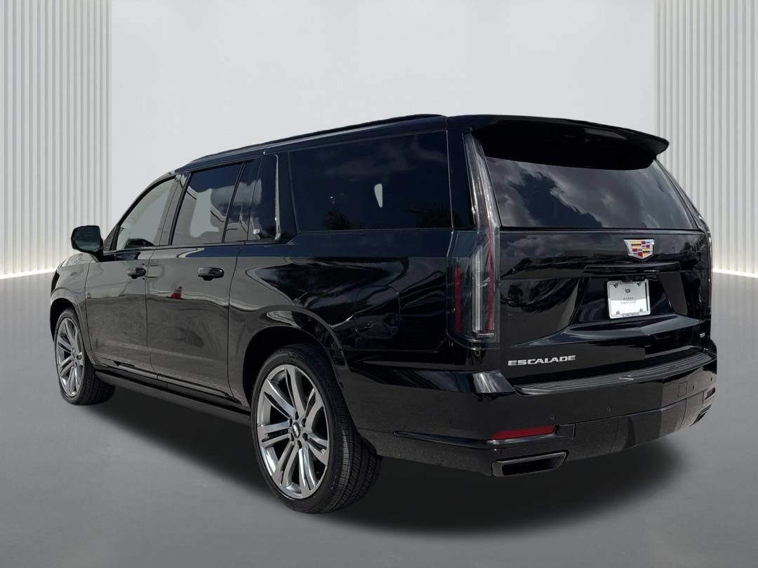Used 2025 Cadillac Escalade ESV Sport Platinum AWD/4WD image 9