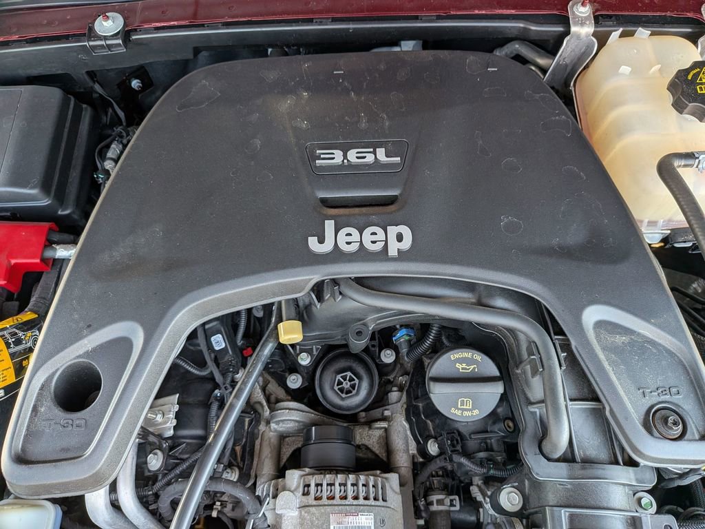 Used 2021 Jeep Gladiator Sport w/ Trailer Tow Package AWD/4WD image 12